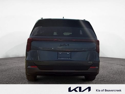 Used 2026 Kia Carnival SX w/ SX Dark Edition Package image 4