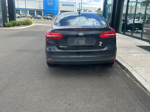 Used 2017 Ford Focus S FWD image 7