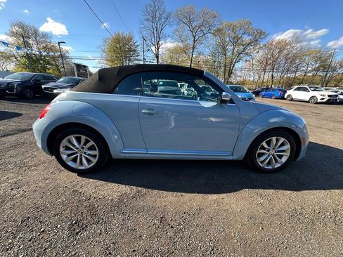 Used 2013 Volkswagen Beetle TDI FWD image 4