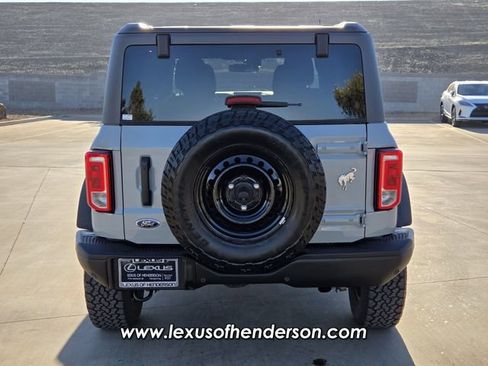 Used 2022 Ford Bronco Black Diamond image 5