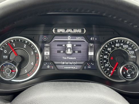 Used 2024 RAM 2500 Laramie image 24