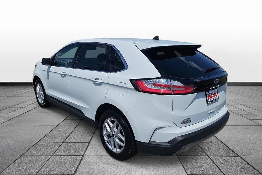 Used 2024 Ford Edge SEL AWD/4WD image 7