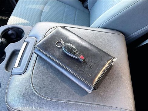 Used 2017 RAM 1500 Tradesman w/ Power & Remote Entry Group image 31