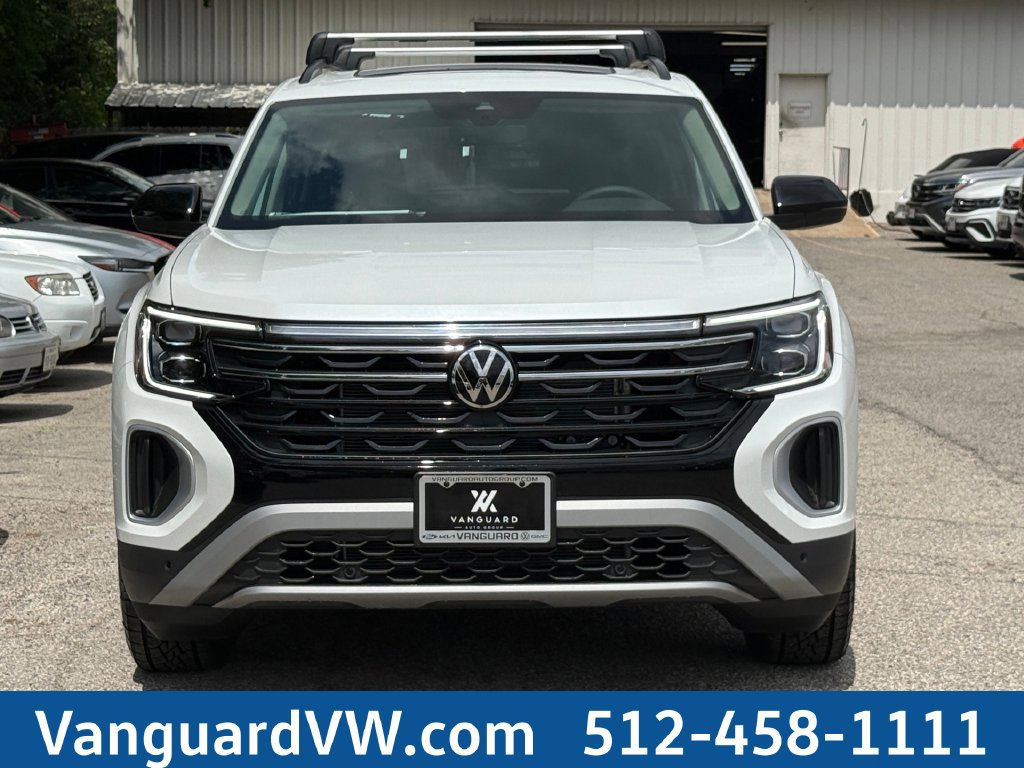New 2026 Volkswagen Atlas Peak Edition AWD/4WD image 5