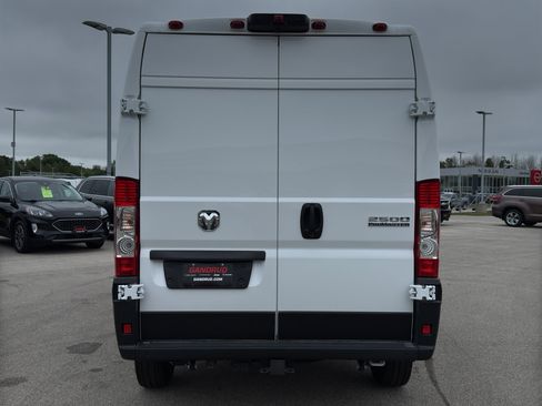New 2026 RAM ProMaster 2500 w/ Convenience Group FWD image 6