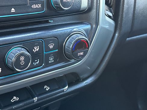 Used 2018 Chevrolet Silverado 1500 LT w/ All Star Edition AWD/4WD image 29