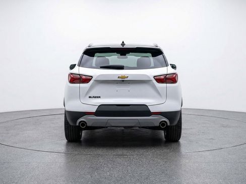 Used 2025 Chevrolet Blazer LT FWD image 7