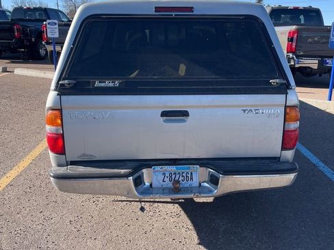 Used 2002 Toyota Tacoma 2WD Xtracab image 4