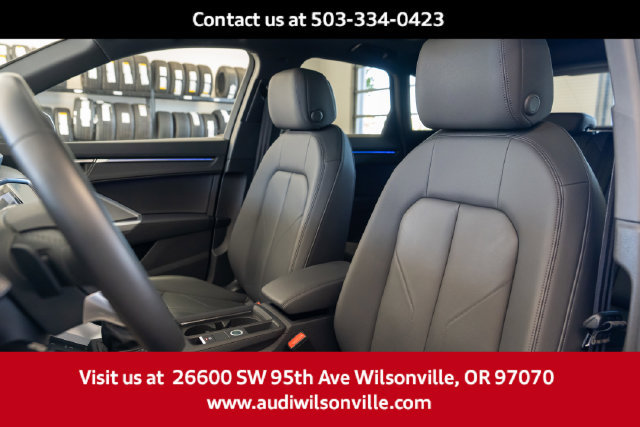 Used 2025 Audi Q3 2.0T Premium Plus w/ Premium Plus Package AWD/4WD image 24