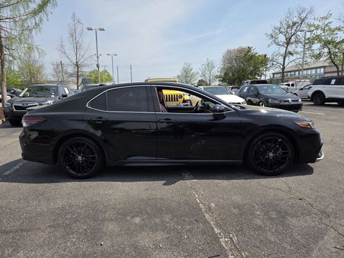 Certified 2022 Toyota Camry XSE w/ Navigation Package image 5