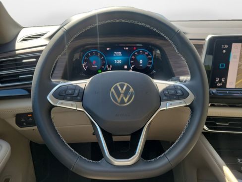 New 2025 Volkswagen Atlas SEL image 10