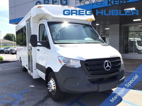 Used 2022 Mercedes-Benz Sprinter 3500 image 2