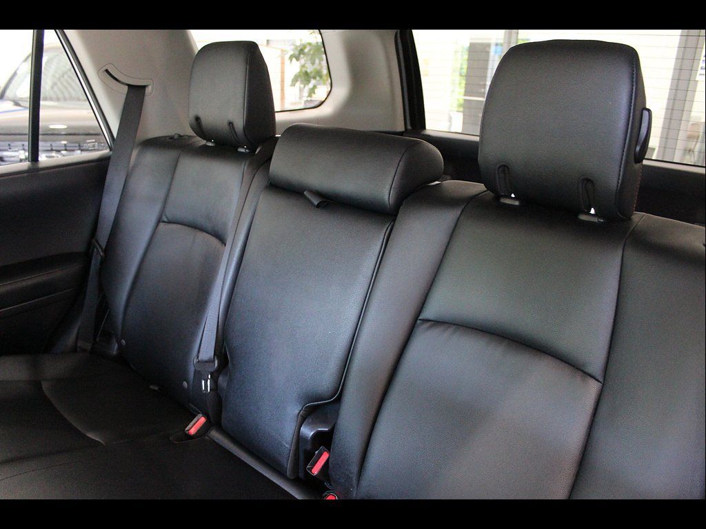 Used 2024 Toyota 4Runner TRD Off-Road Premium AWD/4WD image 17