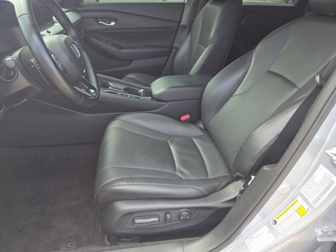 Used 2025 Honda Accord Sport image 24