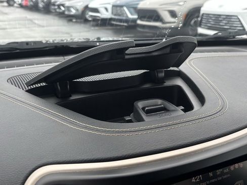 Used 2016 Jeep Cherokee Latitude w/ Cold Weather Group image 30