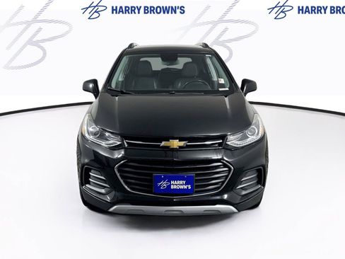 Used 2018 Chevrolet Trax LT w/ LT Convenience Package AWD/4WD image 24