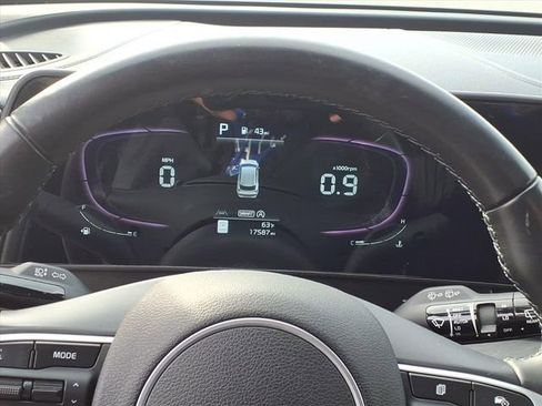 Used 2023 Kia Sportage X-Line w/ X-Line Premium Package image 19