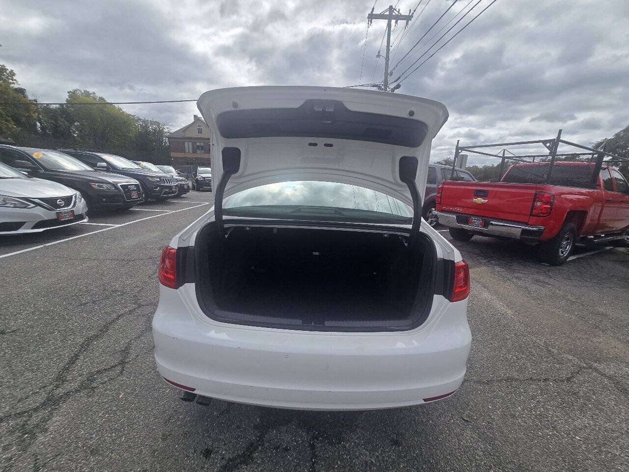 Used 2014 Volkswagen Jetta SE FWD image 28
