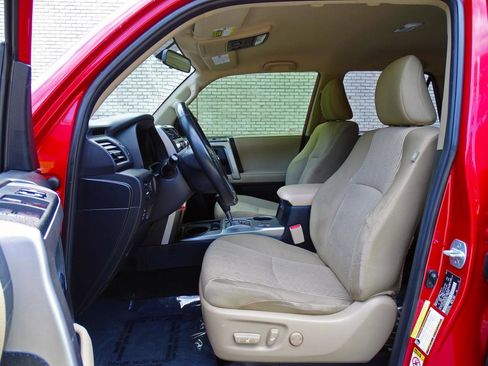 Used 2018 Toyota 4Runner SR5 RWD image 11