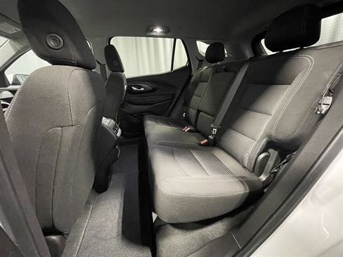 Used 2024 GMC Terrain SLE w/ Driver Convenience Package image 21