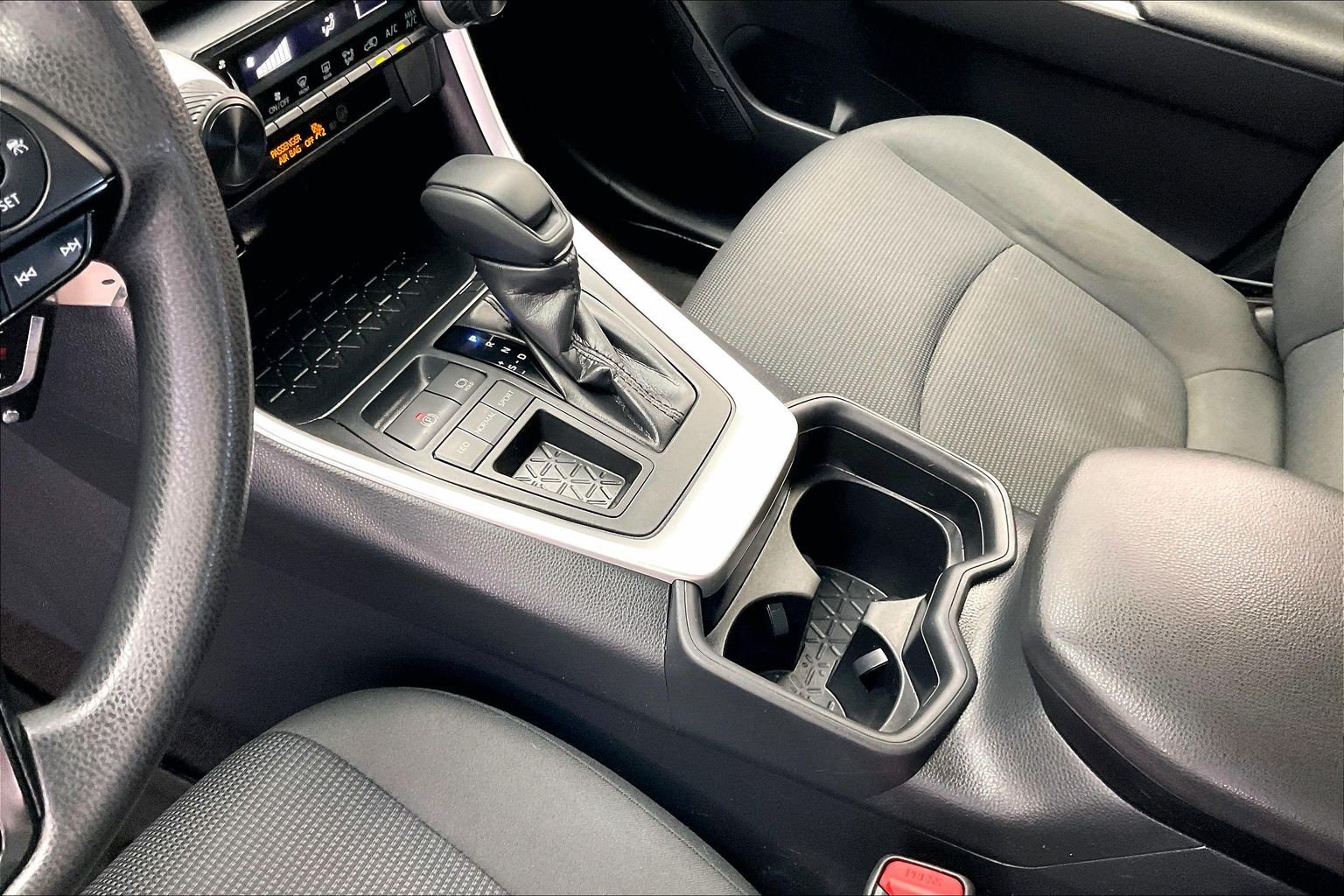 Used 2019 Toyota RAV4 LE w/ All Weather Liner Package FWD image 17
