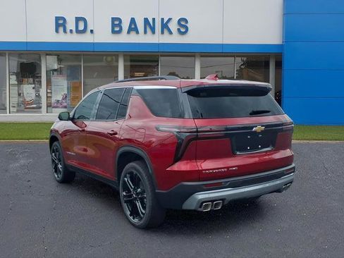 New 2026 Chevrolet Traverse LT w/ Driver Confidence Package AWD/4WD image 3