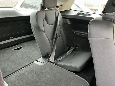 Used 2025 Volvo XC90 B5 Plus image 19