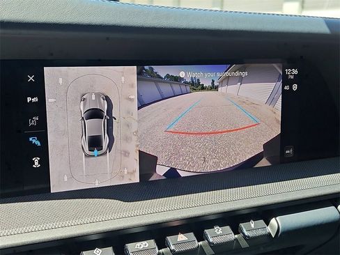 Certified 2025 Porsche 911 Carrera image 15