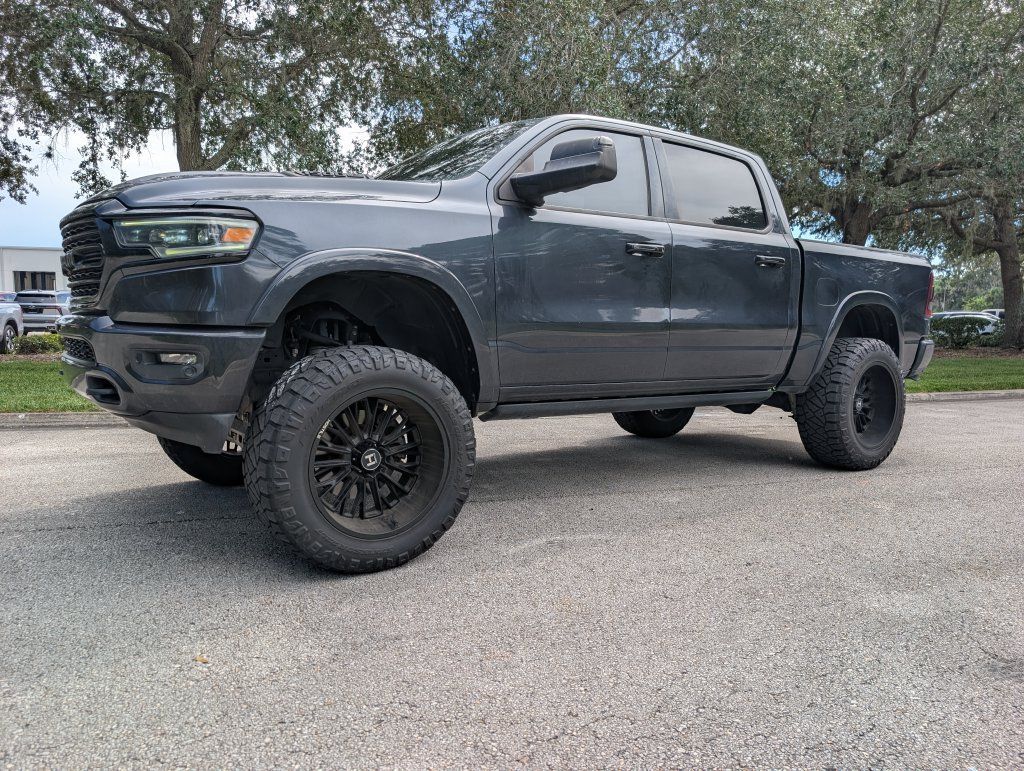 Used 2021 RAM 1500 Limited w/ Night Edition AWD/4WD image 3