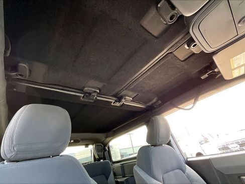 Used 2022 Ford Bronco Big Bend image 11