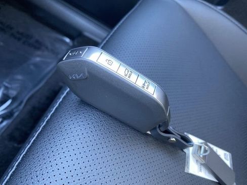 New 2026 Kia Sportage EX image 34