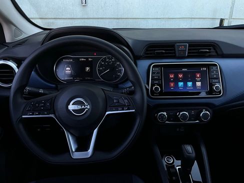 Used 2025 Nissan Versa SV image 12