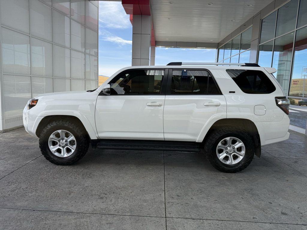 Used 2020 Toyota 4Runner SR5 Premium w/ Moonroof Package AWD/4WD image 6