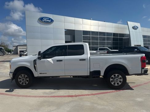 Used 2023 Ford F350 XLT w/ 360-Degree Camera Package AWD/4WD image 9