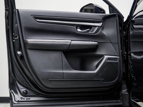 Used 2025 Honda CR-V Sport image 33
