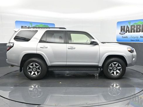 Used 2024 Toyota 4Runner TRD Off-Road image 7