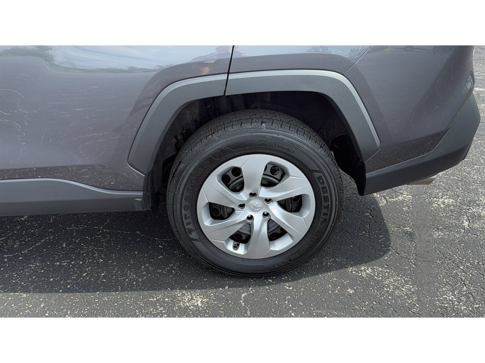 Certified 2025 Toyota RAV4 LE AWD/4WD image 13