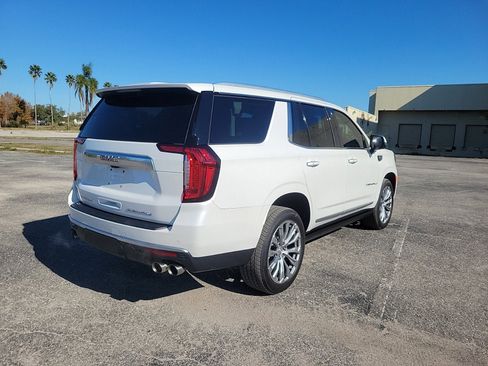 Used 2021 GMC Yukon Denali w/ Denali Premium Package image 6