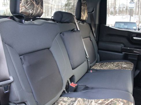 Used 2021 Chevrolet Silverado 1500 Custom Trail Boss w/ Midnight Edition image 15