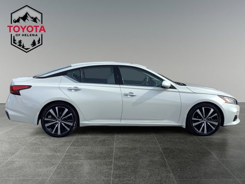 Used 2020 Nissan Altima 2.0 Platinum image 6