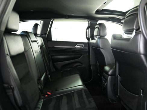 Used 2018 Jeep Grand Cherokee Altitude AWD/4WD image 33