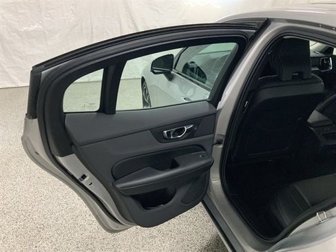 Used 2023 Volvo S60 B5 Core AWD/4WD image 17
