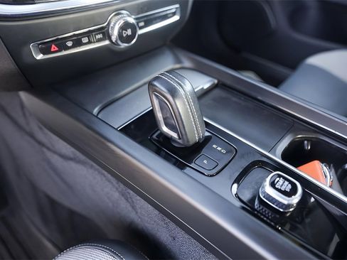 Used 2022 Volvo S60 B5 R-Design w/ Climate Package image 23