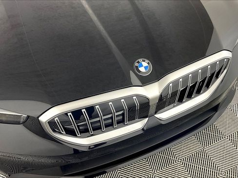 Certified 2026 BMW 530i xDrive w/ Premium Package image 28