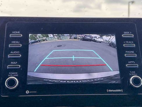 Used 2022 Toyota Camry SE image 23