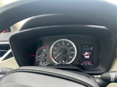 Used 2021 Toyota Corolla LE w/ Carpet Mat Package (TMS) image 19