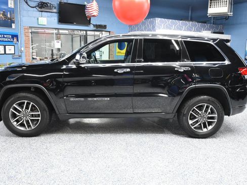 Used 2021 Jeep Grand Cherokee Limited w/ Premium Lighting Group image 9