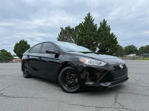 Used 2019 Hyundai Ioniq Blue FWD image 2