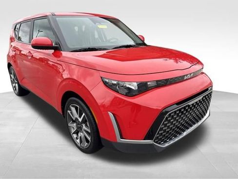 Certified 2024 Kia Soul EX w/ Option Group 015 FWD image 1