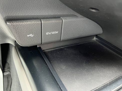 Used 2020 Toyota Camry LE image 26